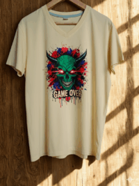 T-Shirt „Game Over Skull“ – Pastellgelb, XL, V-Neck (Basis: Pepco Poland)